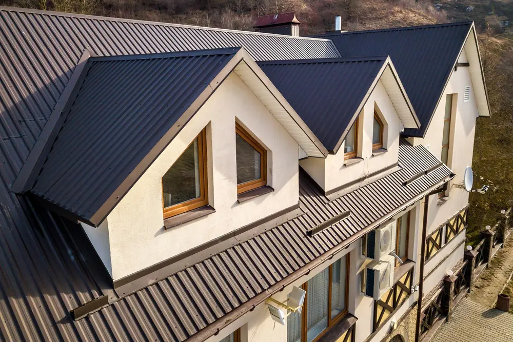 Why homeowners in the woodlands choose perkins roofing